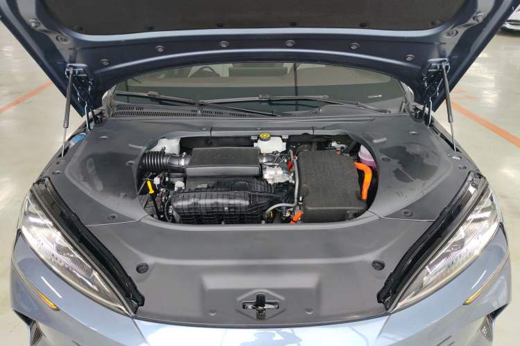 Used BYD Seal 2024 HONOR Edition DM-i 1.5L 121km Prestige Model Engine Bay
