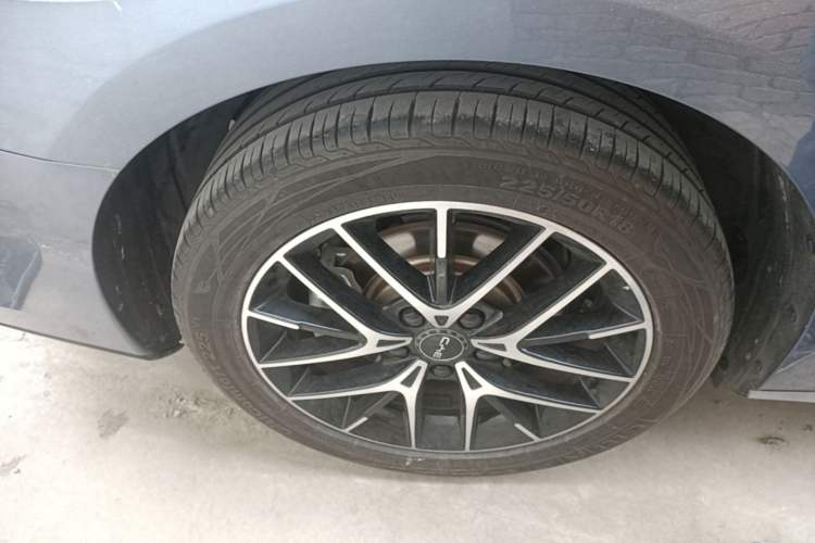 Used BYD Seal 2024 HONOR Edition DM-i 1.5L 121km Luxury Model Exterior 5