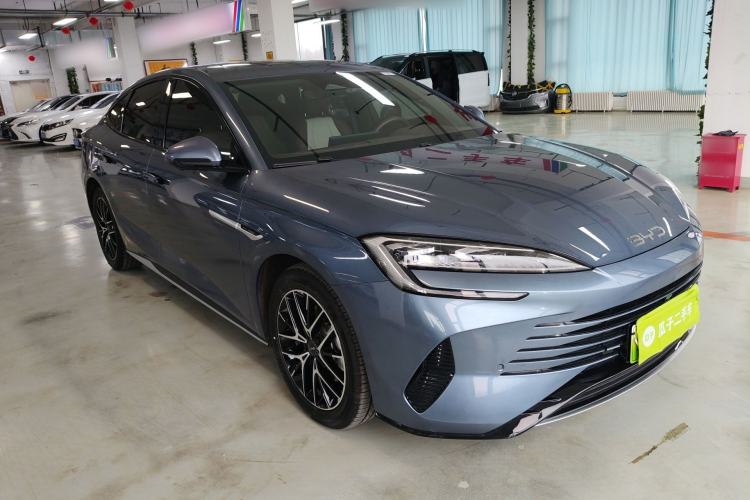Used BYD Seal 2024 HONOR Edition DM-i 1.5L 121km Prestige Model Front Right 45 Deg