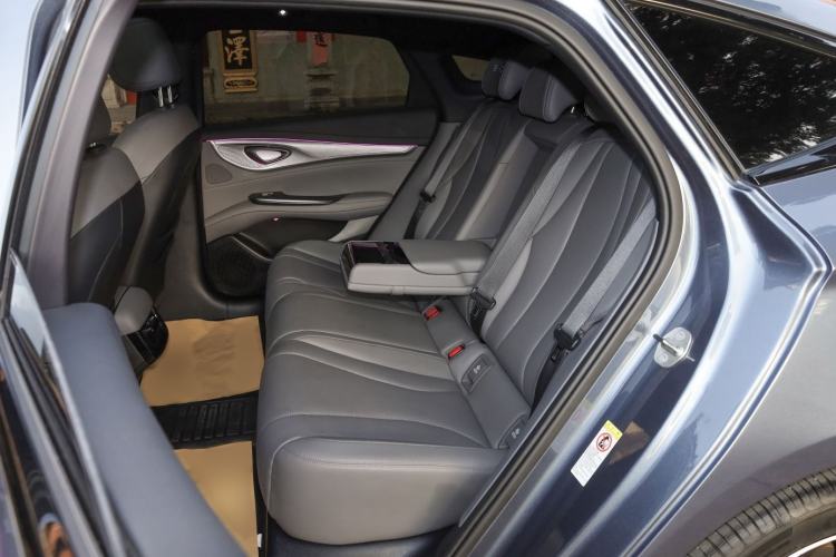 Used BYD Seal 2024 HONOR Edition DM-i 1.5L 121km Luxury Model Interior 10