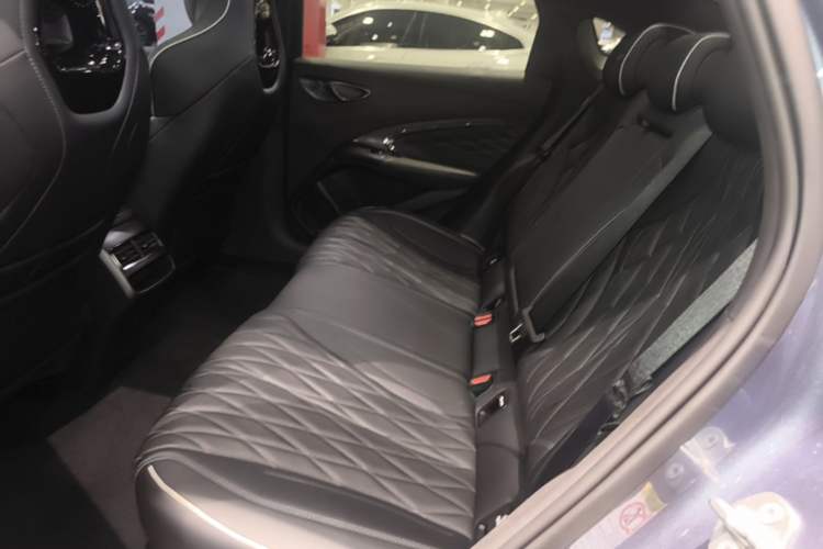 Used BYD Seal 2024 Honor Edition 550km Premium Model Left Rear Seat