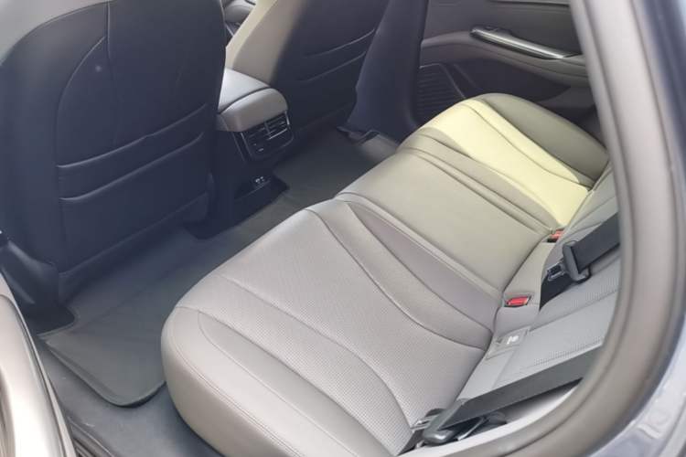 Used BYD Seal 2024 HONOR Edition DM-i 1.5L 121km Luxury Model Left Rear Seat