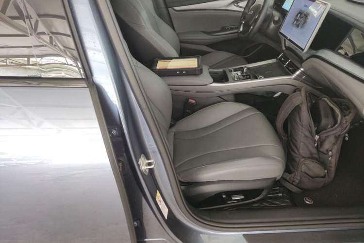 Used BYD Seal 2024 HONOR Edition DM-i 1.5L 121km Luxury Model Right Front Seat