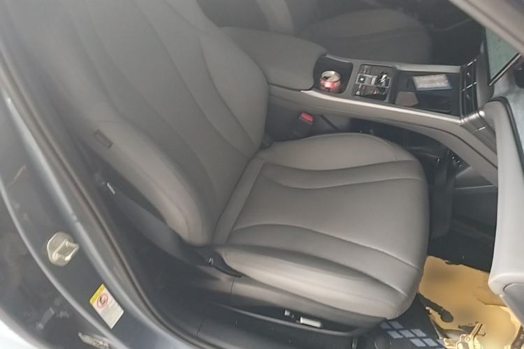 Used BYD Seal 2024 HONOR Edition DM-i 1.5L 121km Luxury Model Right Front Seat