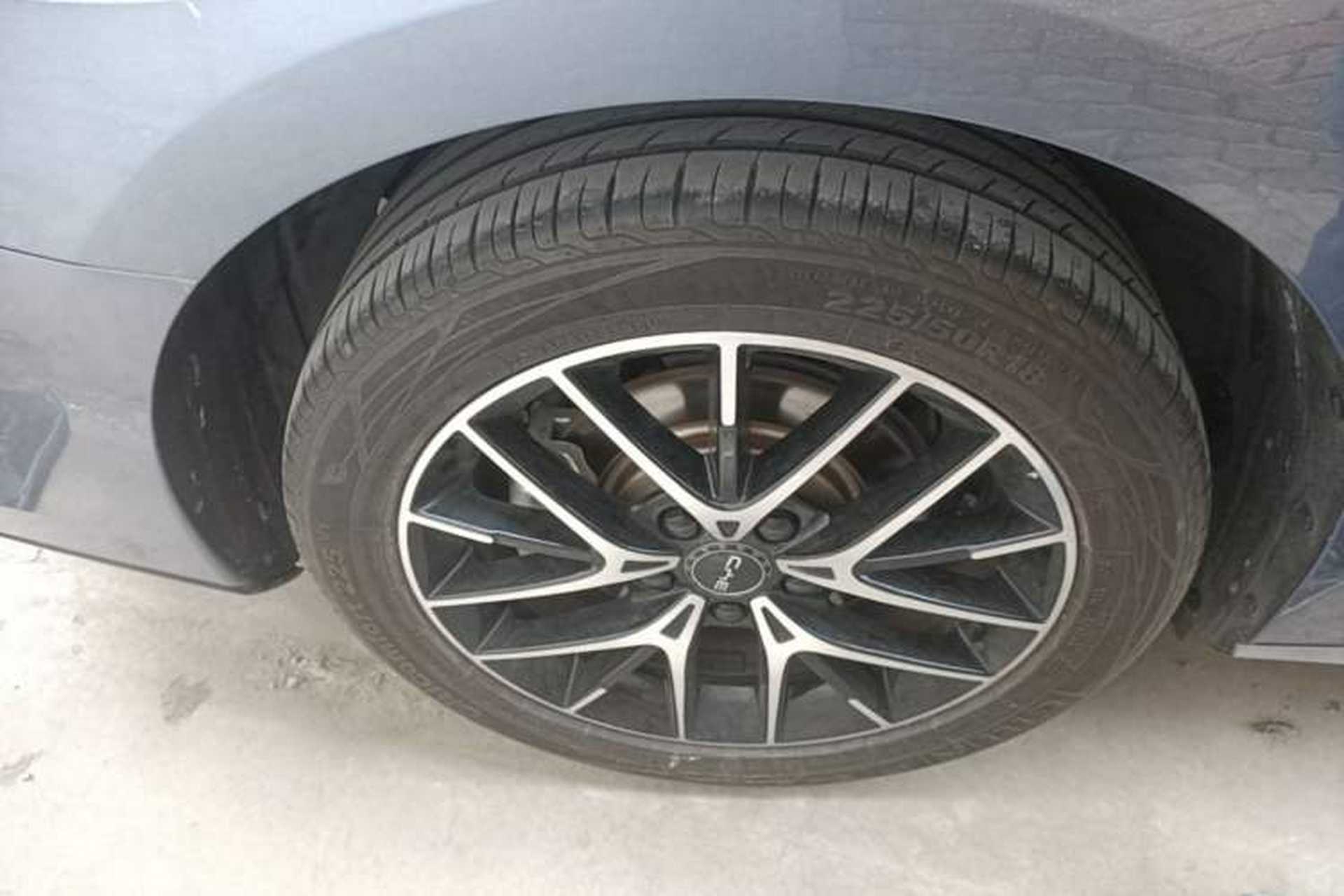 Used BYD Seal 2024 HONOR Edition DM-i 1.5L 121km Luxury Model Right Rear Wheel Hub