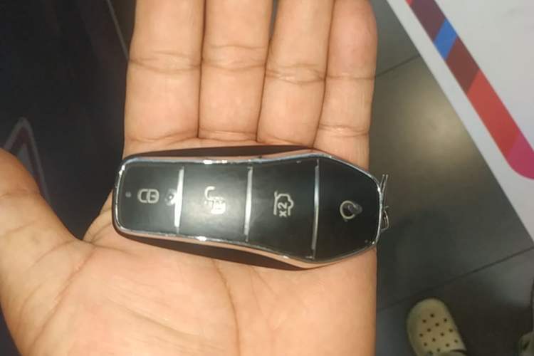 Used BYD Seal 2024 HONOR Edition DM-i 1.5T 121km Flagship Model Vehicle Key