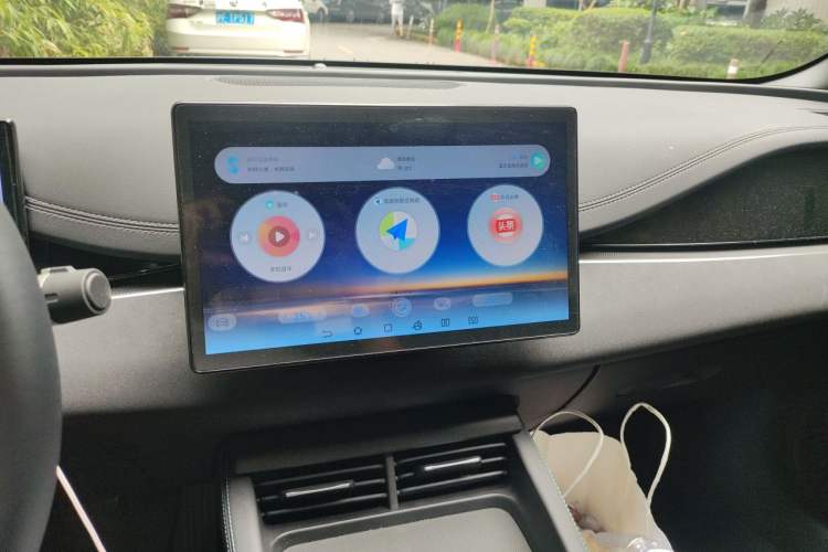 Used BYD Seal 2024 HONOR Edition DM-i 1.5L 121km Prestige Model Audio And AC Panel