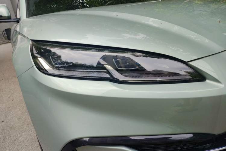 Used BYD Seal 2024 HONOR Edition DM-i 1.5L 121km Prestige Model Right Front Headlight