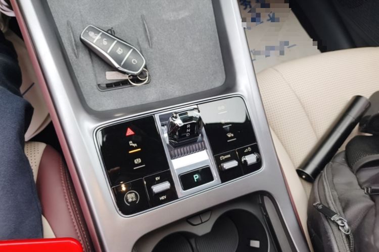 Used BYD Seal 2024 HONOR Edition DM-i 1.5T 121km Prestige Model Gear Lever