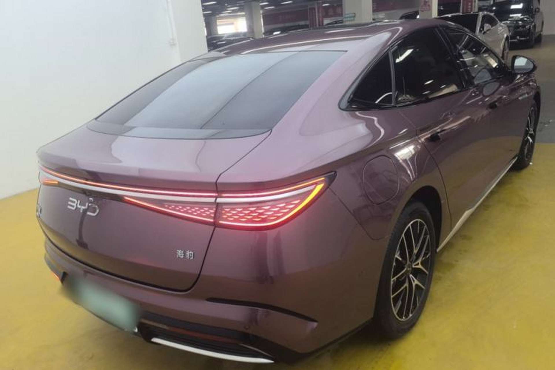 Used BYD Seal 2024 HONOR Edition DM-i 1.5T 121km Flagship Model Rear Right 45 Deg