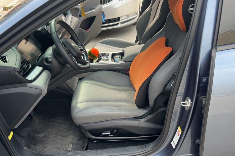Used BYD Seal 2024 HONOR Edition DM-i 1.5L 121km Luxury Model Interior 4