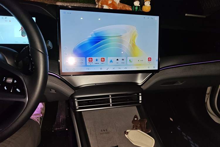 Used BYD Seal 2024 HONOR Edition DM-i 1.5L 121km Luxury Model Audio And AC Panel