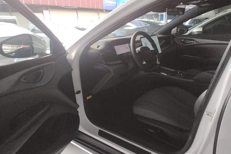 Used BYD Seal 2024 HONOR Edition DM-i 1.5L 121km Elite Model Driver Seat
