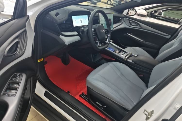 Used BYD Seal 2024 HONOR Edition DM-i 1.5L 121km Luxury Model Driver Seat