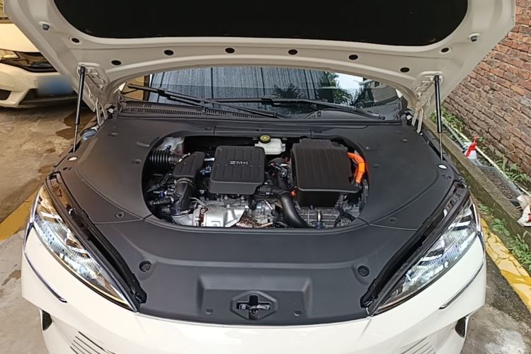 Used BYD Seal 2024 HONOR Edition DM-i 1.5T 121km Flagship Model Engine Bay