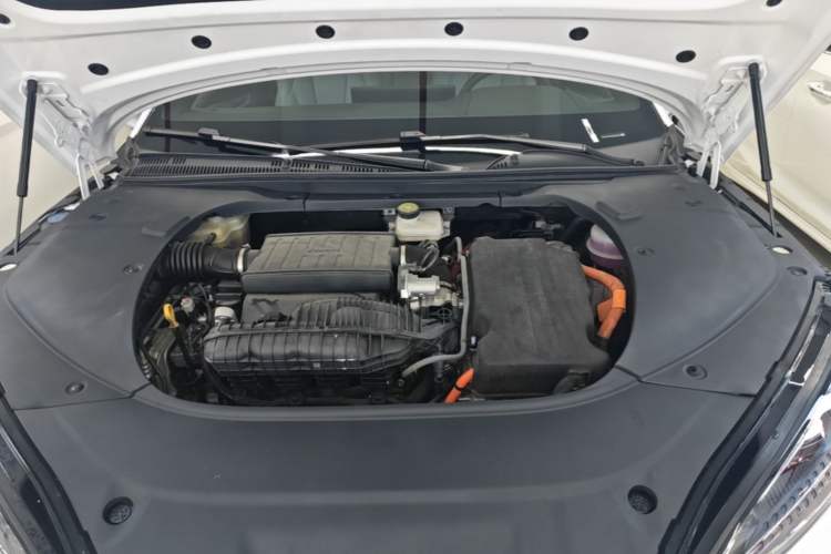 Used BYD Seal 2024 HONOR Edition DM-i 1.5L 121km Luxury Model Engine Bay