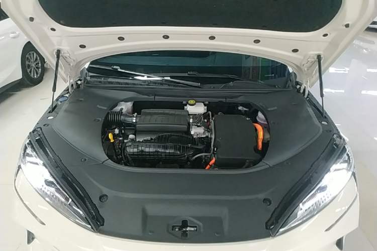Used BYD Seal 2024 HONOR Edition DM-i 1.5L 121km Luxury Model Engine Bay