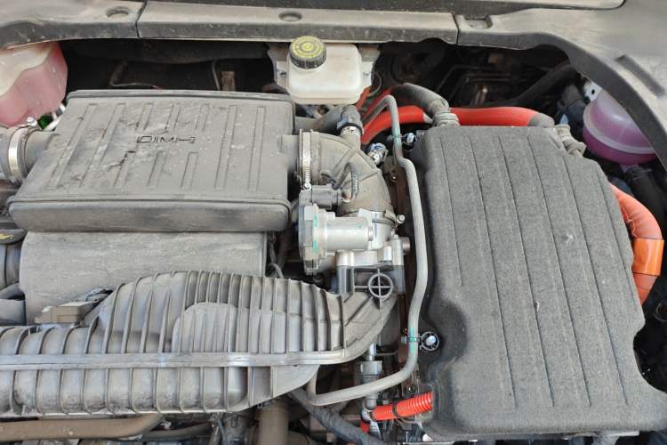 Used BYD Seal 2024 HONOR Edition DM-i 1.5L 121km Luxury Model Engine Bay