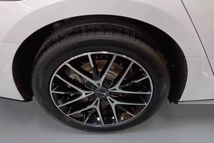 Used BYD Seal 2024 HONOR Edition DM-i 1.5L 121km Luxury Model Exterior 5