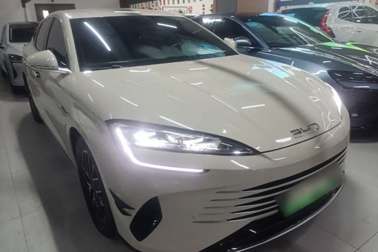 Used BYD Seal 2024 HONOR Edition DM-i 1.5L 121km Elite Model Front Right 45 Deg