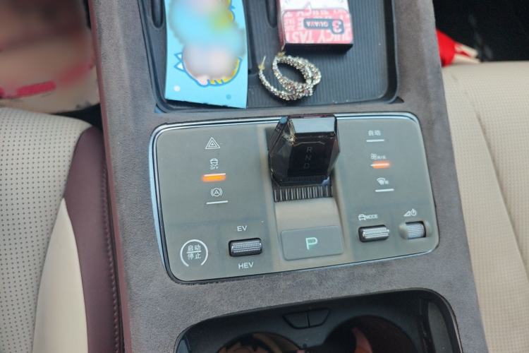 Used BYD Seal 2024 HONOR Edition DM-i 1.5L 121km Prestige Model Gear Lever