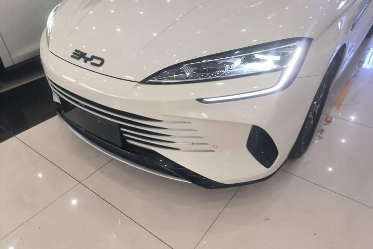 Used BYD Seal 2024 HONOR Edition DM-i 1.5L 121km Elite Model Left Front Headlight