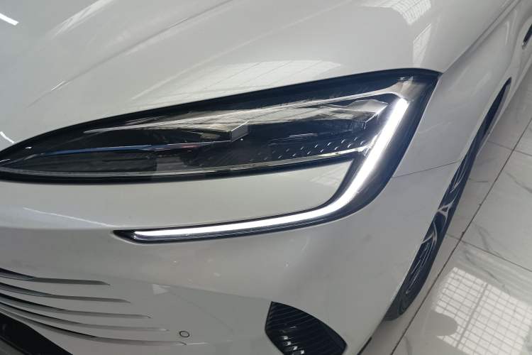 Used BYD Seal 2024 HONOR Edition DM-i 1.5L 121km Luxury Model Left Front Headlight