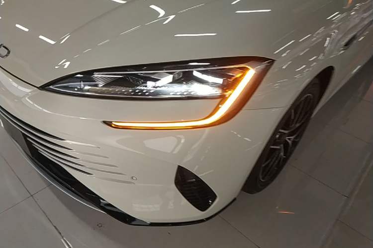 Used BYD Seal 2024 HONOR Edition DM-i 1.5L 121km Luxury Model Left Front Headlight