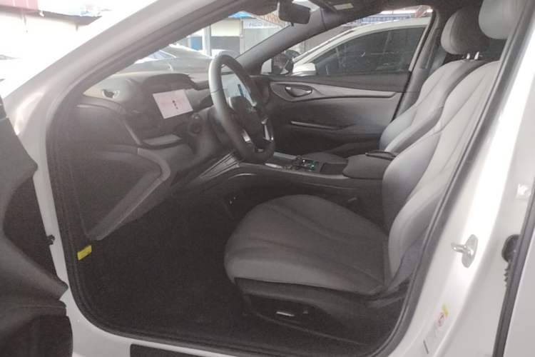 Used BYD Seal 2024 HONOR Edition DM-i 1.5L 121km Elite Model Left Front Seat