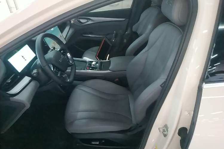 Used BYD Seal 2024 HONOR Edition DM-i 1.5L 121km Luxury Model Left Front Seat