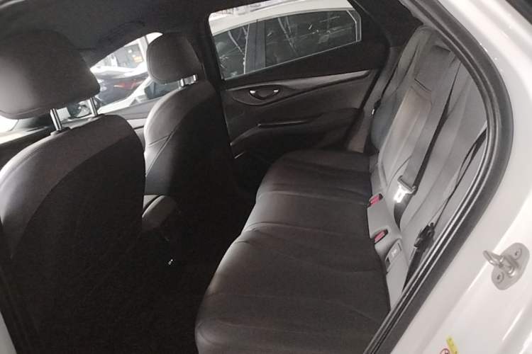 Used BYD Seal 2024 HONOR Edition DM-i 1.5L 121km Elite Model Left Rear Seat