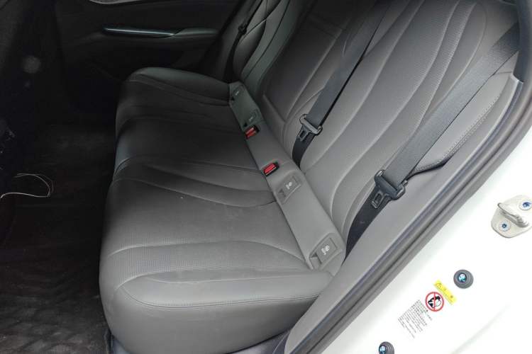 Used BYD Seal 2024 HONOR Edition DM-i 1.5L 121km Luxury Model Left Rear Seat
