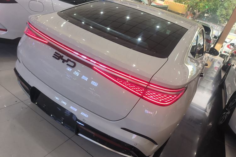 Used BYD Seal 2024 HONOR Edition DM-i 1.5L 121km Elite Model Rear Right 45 Deg