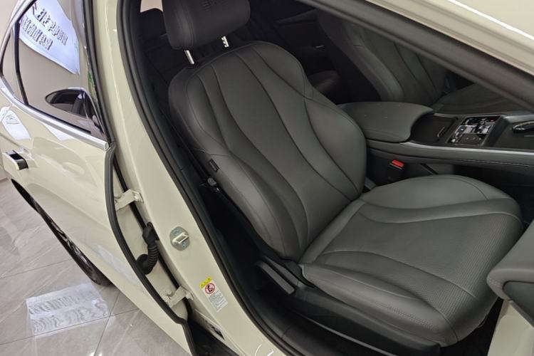 Used BYD Seal 2024 HONOR Edition DM-i 1.5L 121km Elite Model Right Front Seat