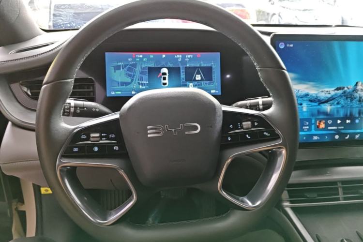 Used BYD Seal 2024 HONOR Edition DM-i 1.5L 121km Luxury Model Steering Wheel