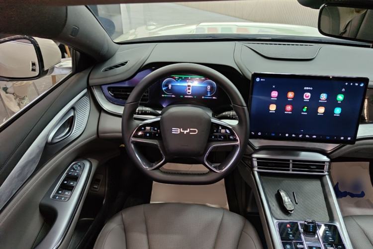 Used BYD Seal 2024 HONOR Edition DM-i 1.5L 121km Elite Model Steering Wheel
