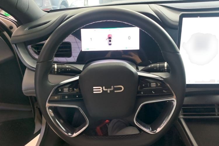 Used BYD Seal 2024 HONOR Edition DM-i 1.5L 121km Elite Model Steering Wheel