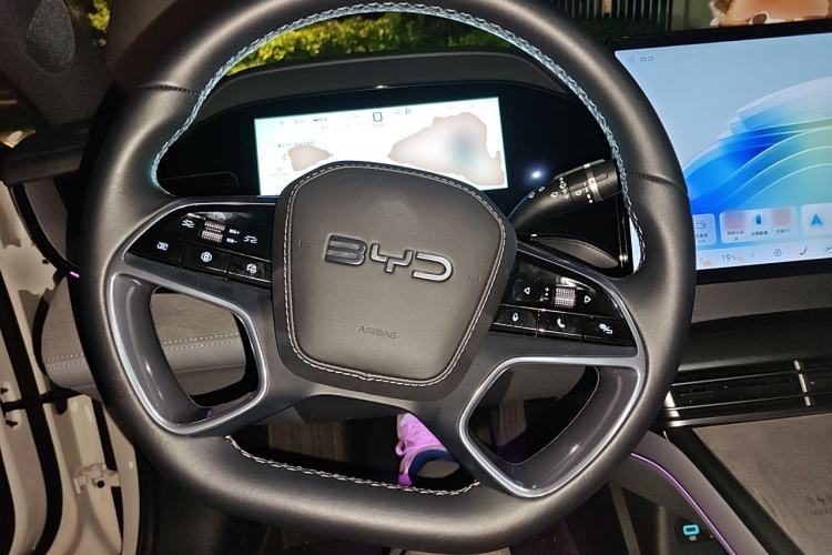 Used BYD Seal 2024 HONOR Edition DM-i 1.5L 121km Luxury Model Steering Wheel