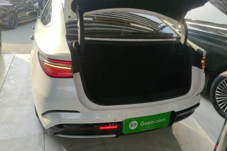 Used BYD Seal 2024 HONOR Edition DM-i 1.5L 121km Luxury Model Trunk