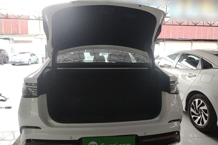 Used BYD Seal 2024 HONOR Edition DM-i 1.5L 121km Elite Model Trunk