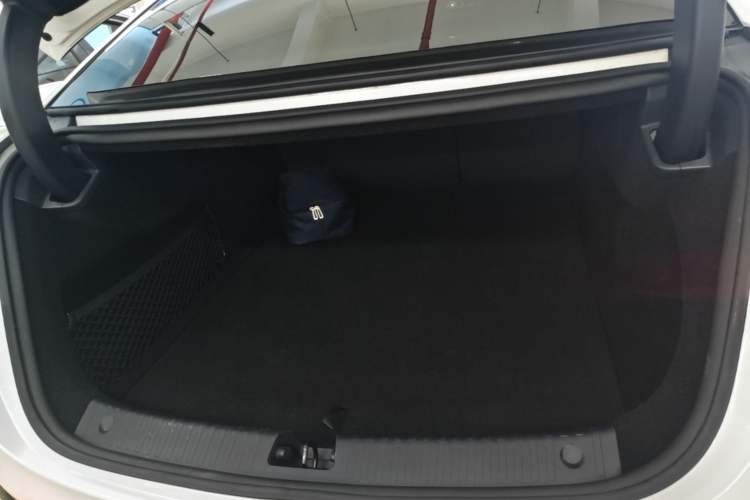 Used BYD Seal 2024 HONOR Edition DM-i 1.5L 121km Luxury Model Trunk