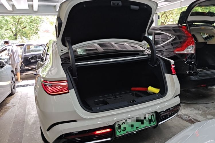 Used BYD Seal 2024 HONOR Edition DM-i 1.5L 121km Luxury Model Trunk