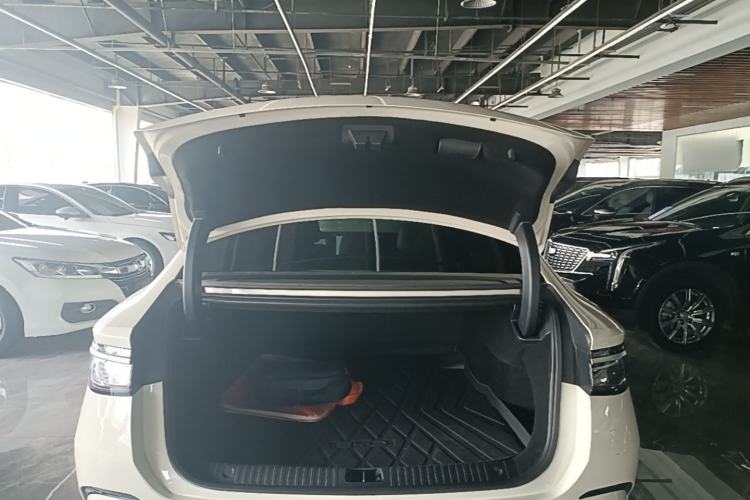 Used BYD Seal 2024 HONOR Edition DM-i 1.5L 121km Luxury Model Trunk