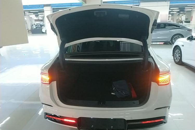 Used BYD Seal 2024 HONOR Edition DM-i 1.5L 121km Luxury Model Trunk