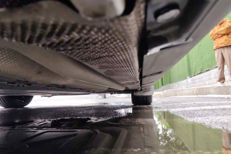 Used BYD Seal 2024 HONOR Edition DM-i 1.5L 121km Elite Model Chassis Rear Right