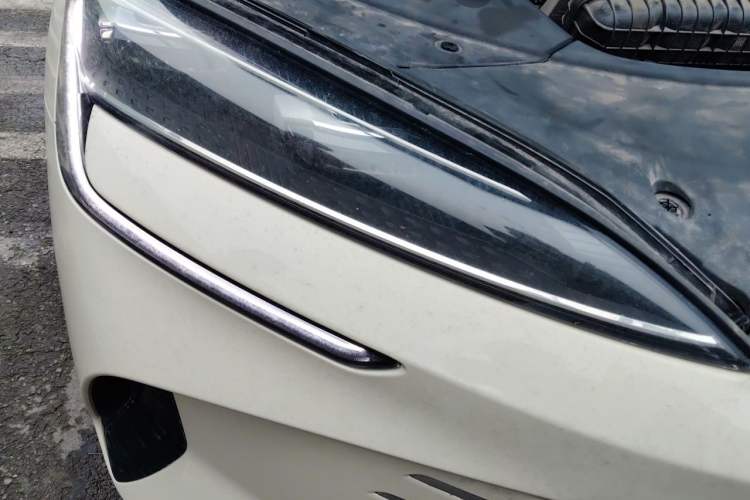 Used BYD Seal 2024 HONOR Edition DM-i 1.5L 121km Elite Model Right Front Headlight
