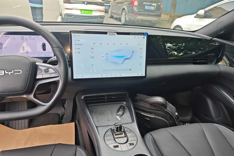 Used BYD Seal 2025 650 Zhihang Edition Audio And AC Panel