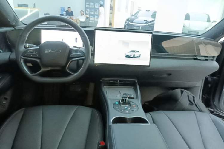 Used BYD Seal 2025 Revised Version 650 Intelligent Driving Edition Center Console