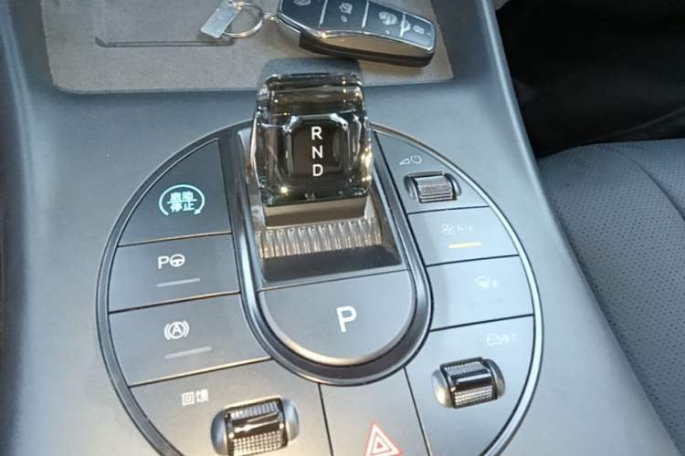 Used BYD Seal 2025 Revised Version 650 Intelligent Driving Edition Gear Lever