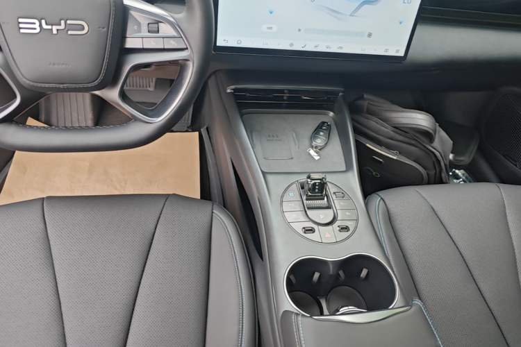 Used BYD Seal 2025 650 Zhihang Edition Gear Lever